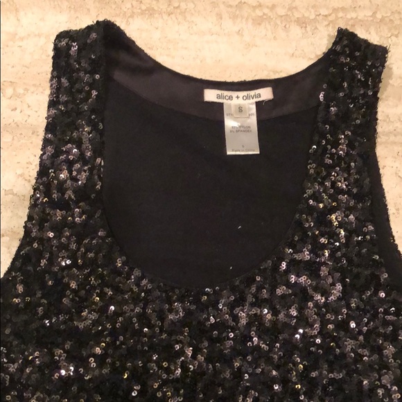 Alice and Olivia - Picture 5 of 5